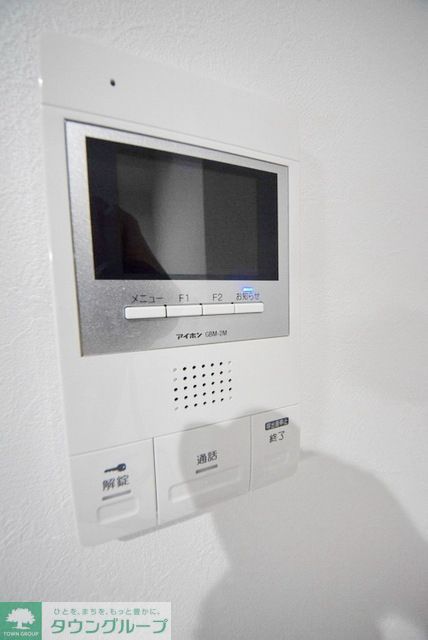 セキュリティ　来訪者はモニターでチェック