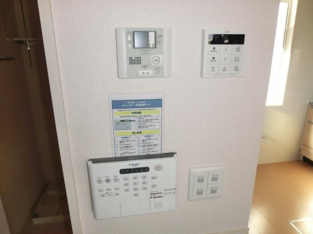 セキュリティ　※別号室参考写真です