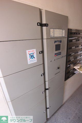 その他設備　宅配ロッカー　※参考写真