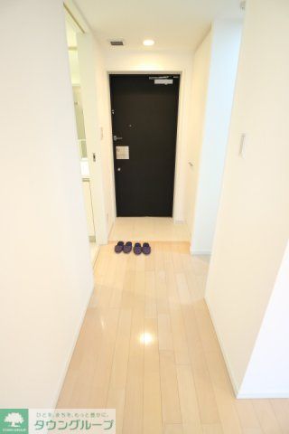 玄関　※モデルルーム　参考写真