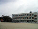 小学校　名古屋市立豊岡小学校（小学校）まで1007m