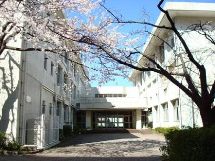 小学校　大田区立大森東小学校（小学校）まで898m