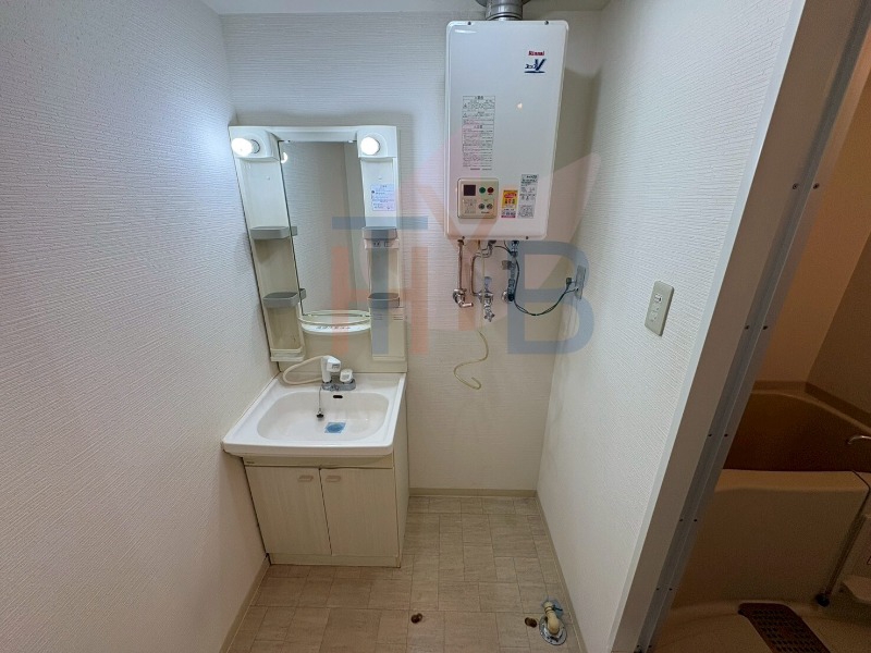 洗面設備　別室参考写真です。現況優先