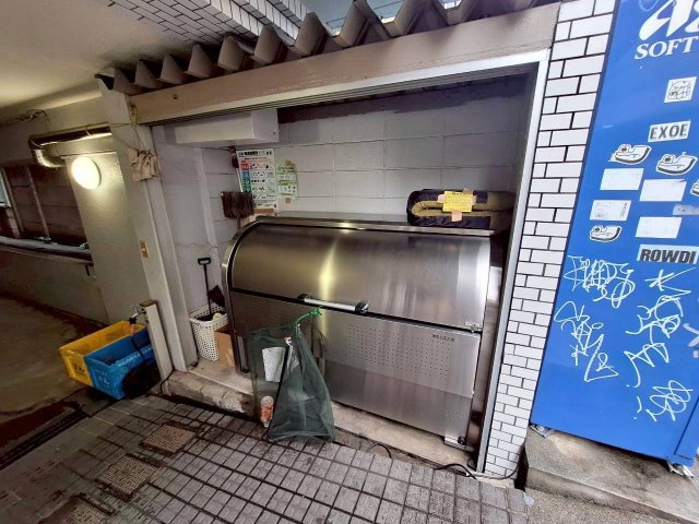 その他共有部分　入居者専用ゴミストッカー