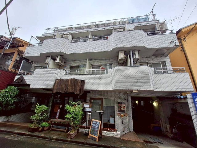 建物外観　高円寺駅から徒歩圏内のＲＣ造マンション