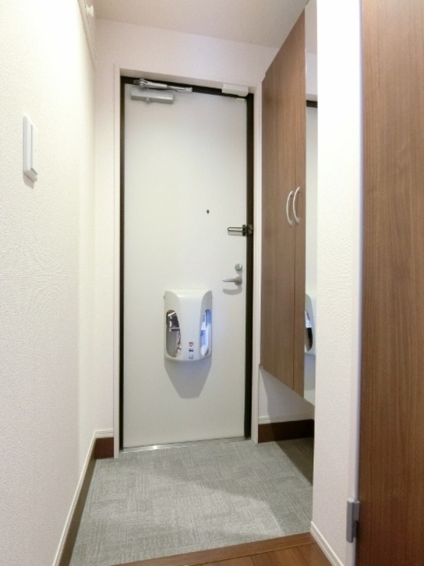 玄関　図面と現状に相違がある場合には現状を優先