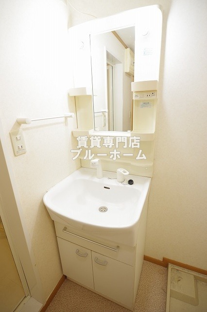 洗面設備　独立洗面台あります！