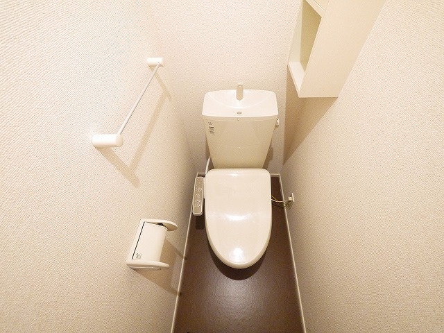 トイレ　コンパクトで使いやすいトイレです