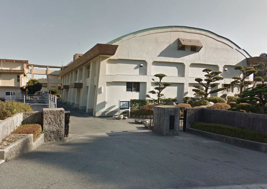 小学校　鹿児島市立西谷山小学校（小学校）まで1556m