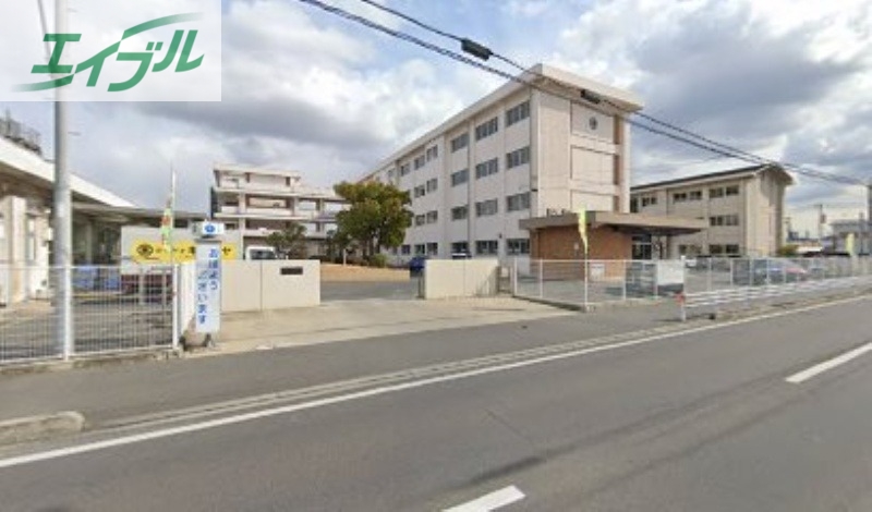 小学校　岡山市立平井小学校（小学校）まで878m