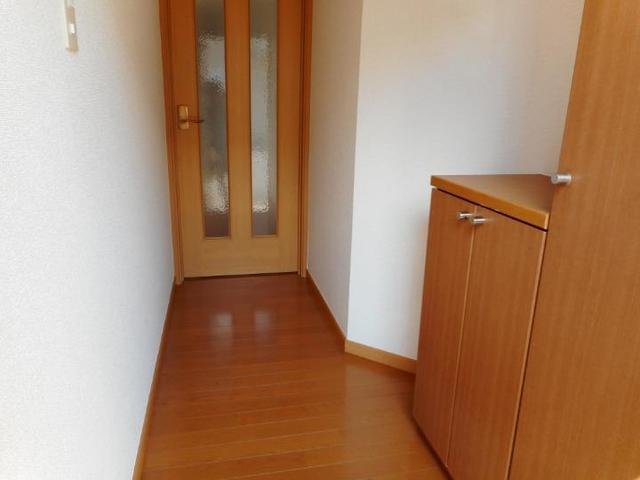 玄関　収納もある玄関です