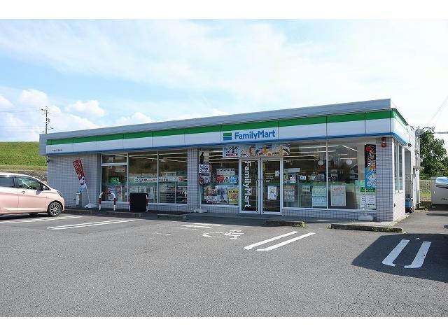 コンビニ　ファミリーマート中津川千旦林店（コンビニ）まで404m