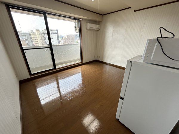 居室・リビング　同タイプの部屋の家具配置イメージです