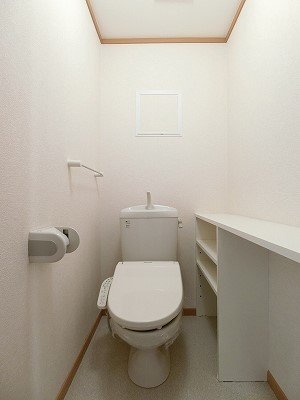 トイレ　コンパクトで使いやすいトイレです