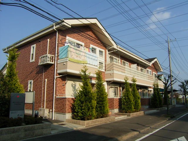 建物外観　落ち着いた雰囲気の外観です