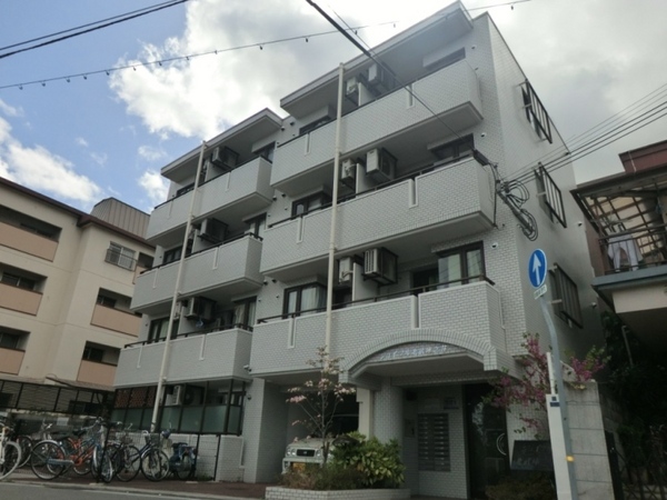 建物外観　安心のオートロック付きです☆