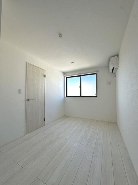玄関　エアコン完備
