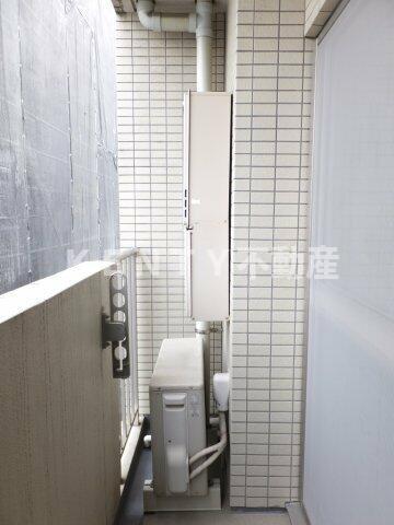 バルコニー　お洗濯にも便利なバルコニー付き