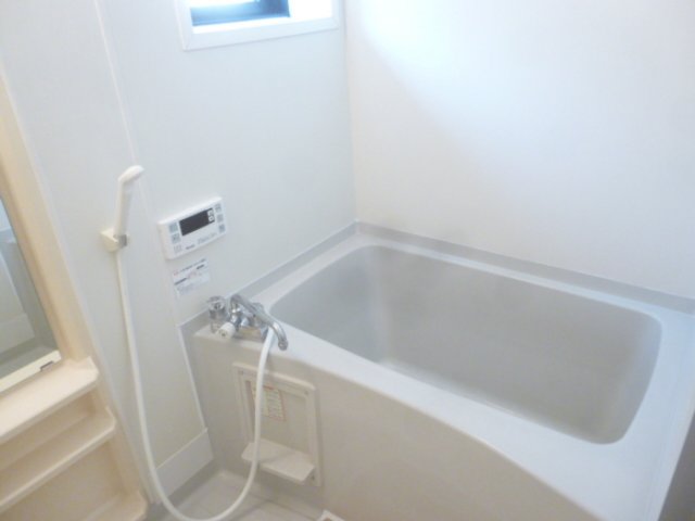 バス・シャワールーム　参考写真（同物件別部屋）