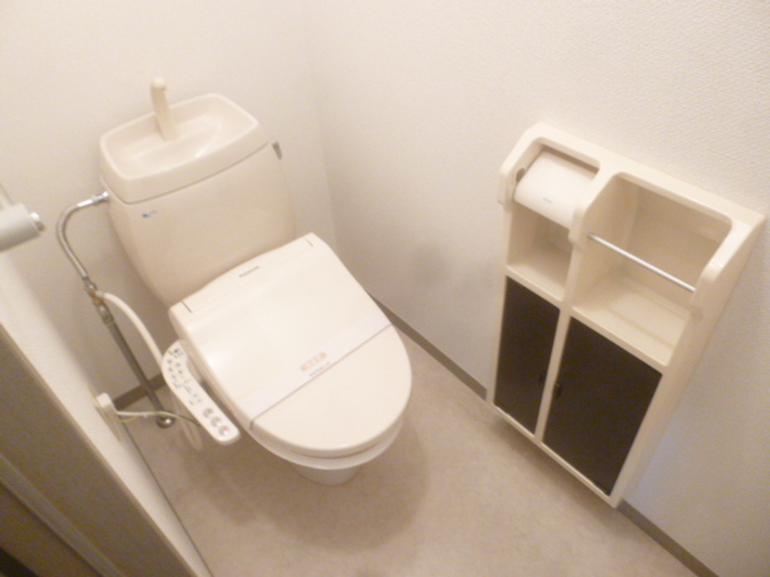 トイレ　参考写真（同物件別部屋）
