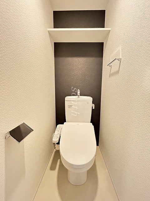 トイレ　ウォシュレット付きのトイレ