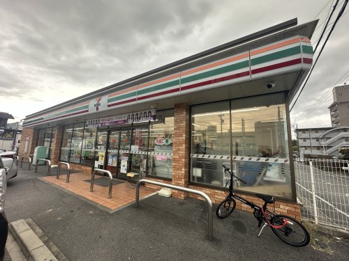 コンビニ　セブンイレブン 豊田市小川町店（コンビニ）まで237m