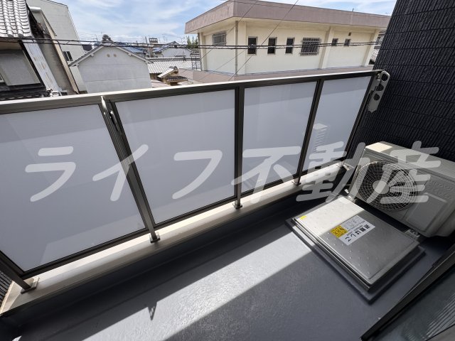 バルコニー　お洗濯にも便利なバルコニー付き