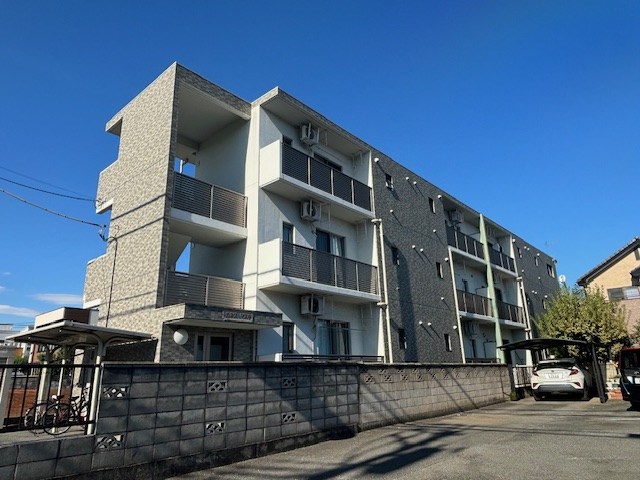 建物外観　お問合せは048-776-5175　レーベンハウス上尾東店へ