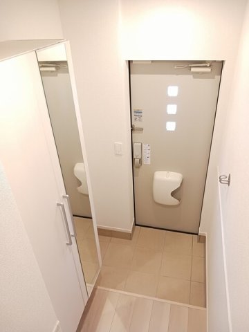 玄関　シンプルで使いやすい玄関です