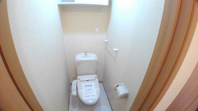 トイレ　※別号室の写真です。