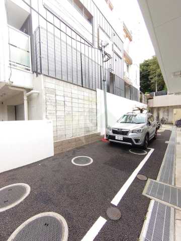 駐車場　The Well Mejiro