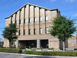 図書館　深谷市立図書館（図書館）まで450m