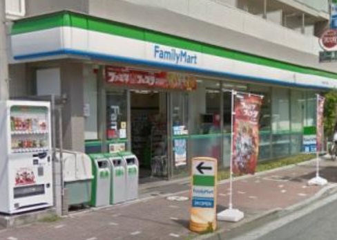 コンビニ　ファミリーマート 平野二丁目店（コンビニ）まで558m