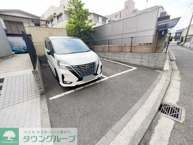 駐車場　駐車場