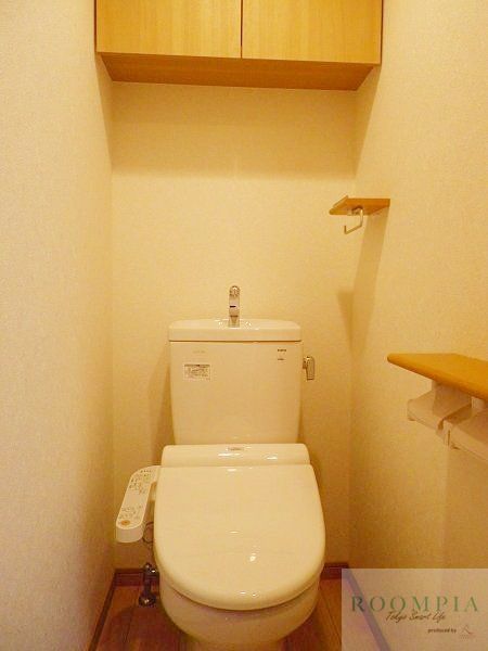 トイレ　※同タイプの別のお部屋です。