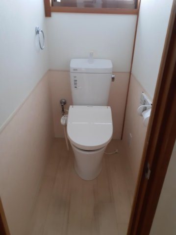トイレ　バストイレ別です！