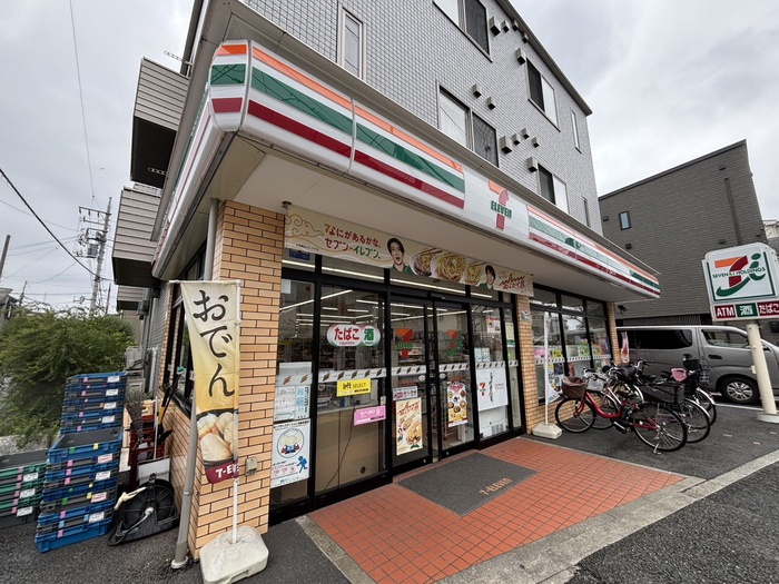 コンビニ　セブンイレブン（コンビニ）まで381m
