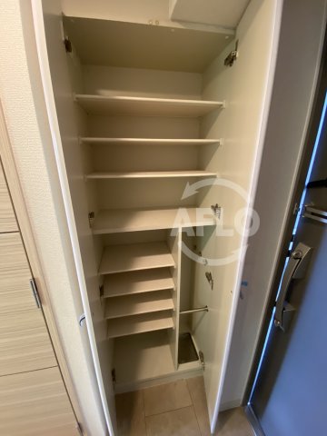 収納　エスリード梅田北　シューズボックス