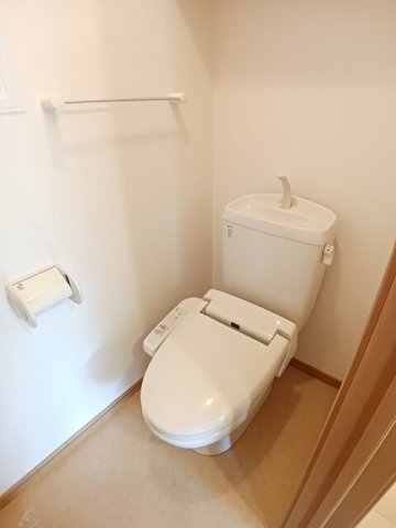 トイレ　ゆったりとした空間のトイレです