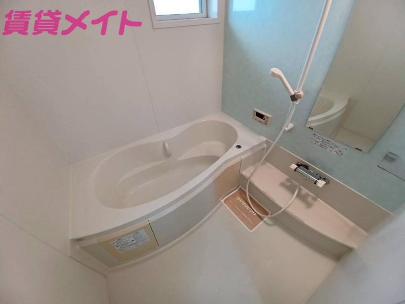 バス・シャワールーム　同物件別室反転タイプ画像