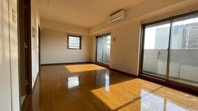 居室・リビング　別号室の参考写真