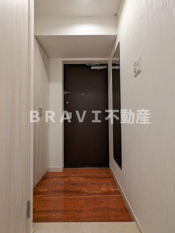 玄関　【Vinoプレジオ本町】収納もある玄関です