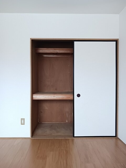 収納　図面と現状に相違がある場合には現状を優先