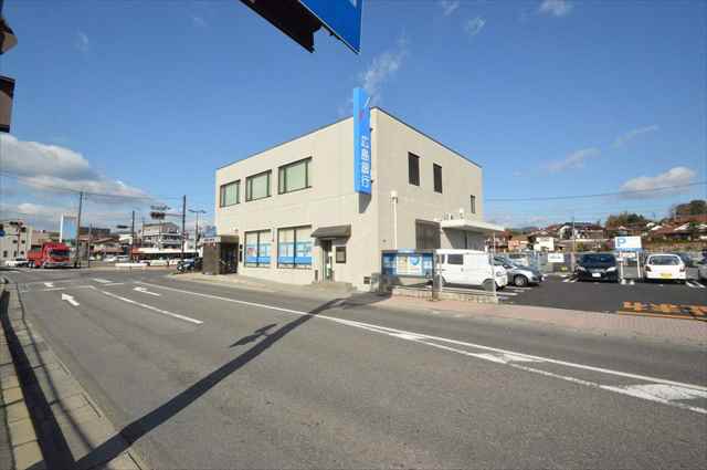 銀行　広島銀行　高屋支店（銀行）まで1900m