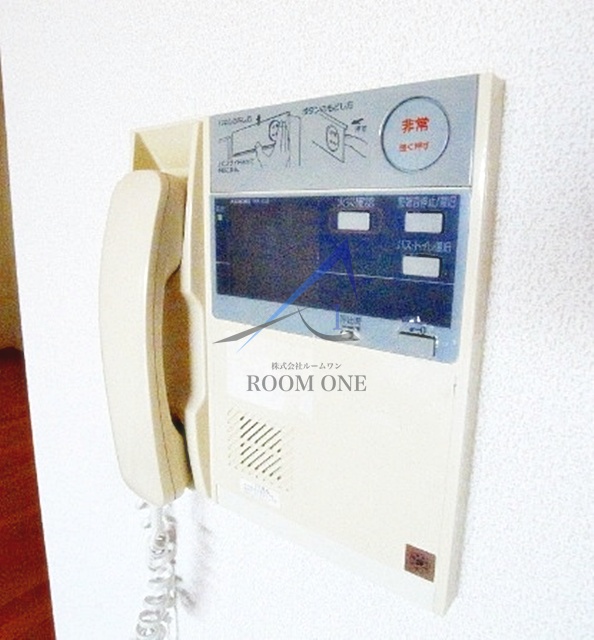 セキュリティ　モニター付きインターホンです。
