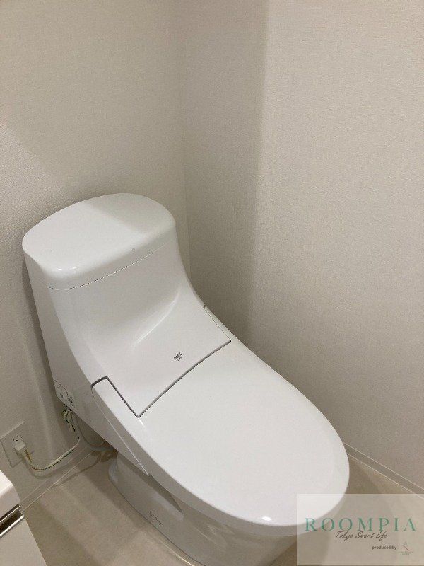 トイレ　※同タイプの別のお部屋です。