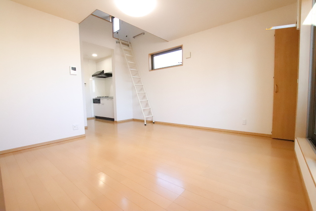 居室・リビング　角部屋です・洋室の広さは９．７帖。