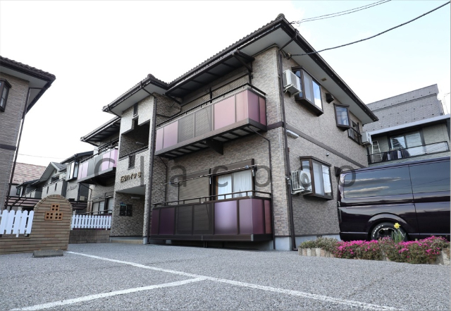 建物外観　南向きです♪
