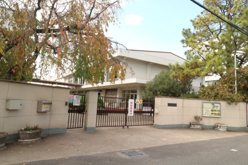 小学校　奈良市立 佐保小学校（小学校）まで387m