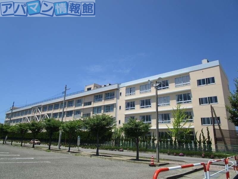 小学校　新潟市立新通小学校（小学校）まで387m